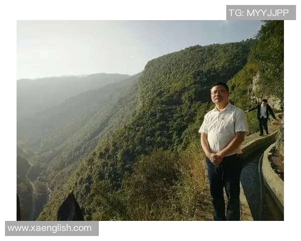 付豪:从草根到明星的奋斗历程与人生哲学探讨 付豪:从草根到明星的奋斗历程与人生哲学探讨